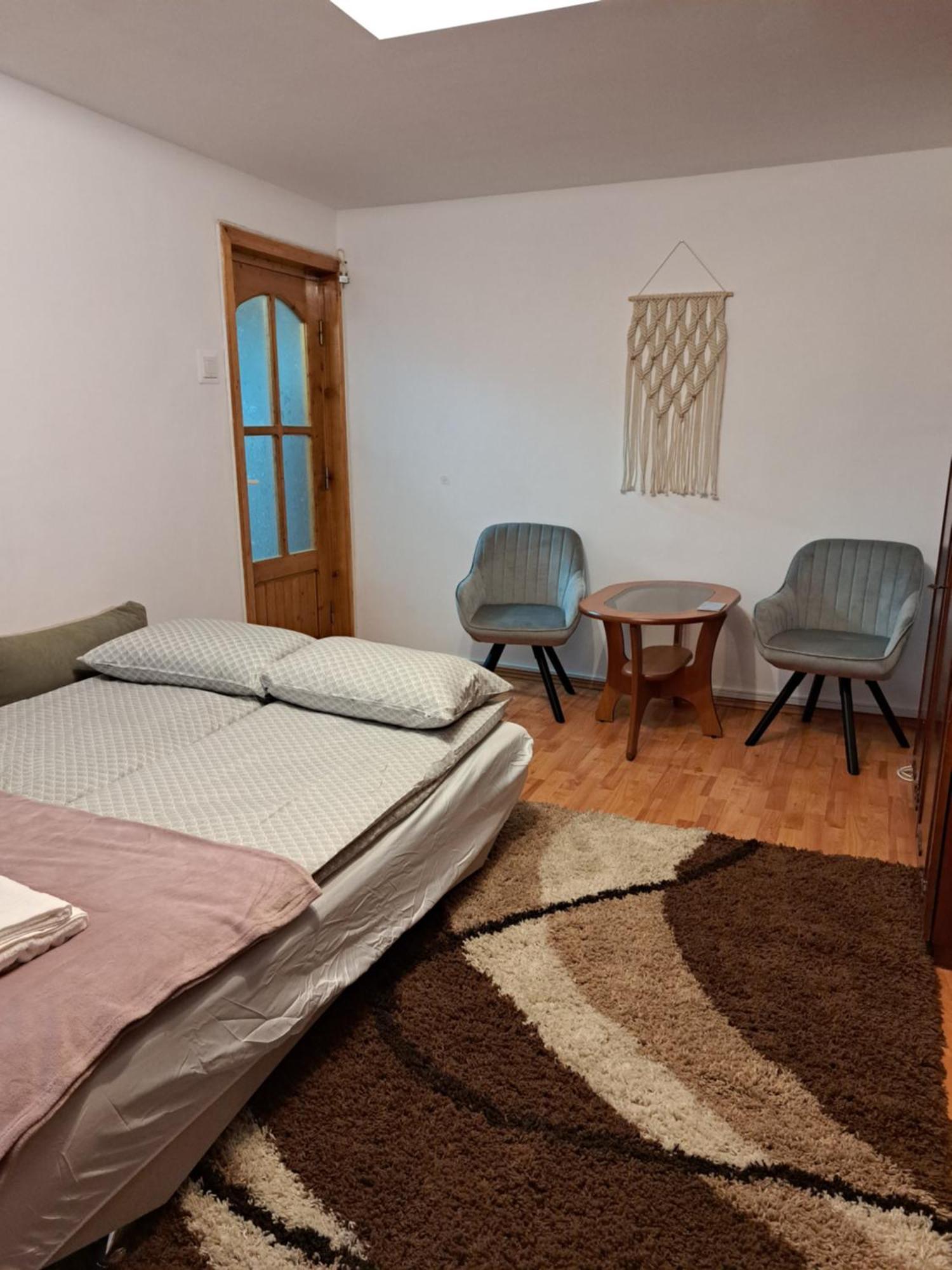 Deny Apartman Sfântu-Gheorghe Εξωτερικό φωτογραφία